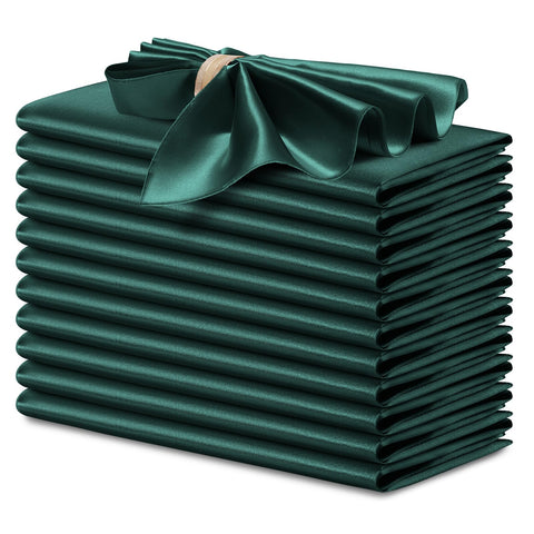 Servilleta satinada verde de P Pothuiny, 17x17 pulgadas, suave y elegante para mesas formales.