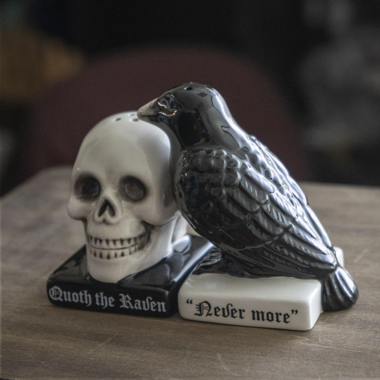 Ideal para ambientar fiestas de Halloween en la mesa.