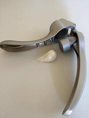 Prensa de Ajo Pampered Chef 2575 con mango ergonómico para uso cómodo