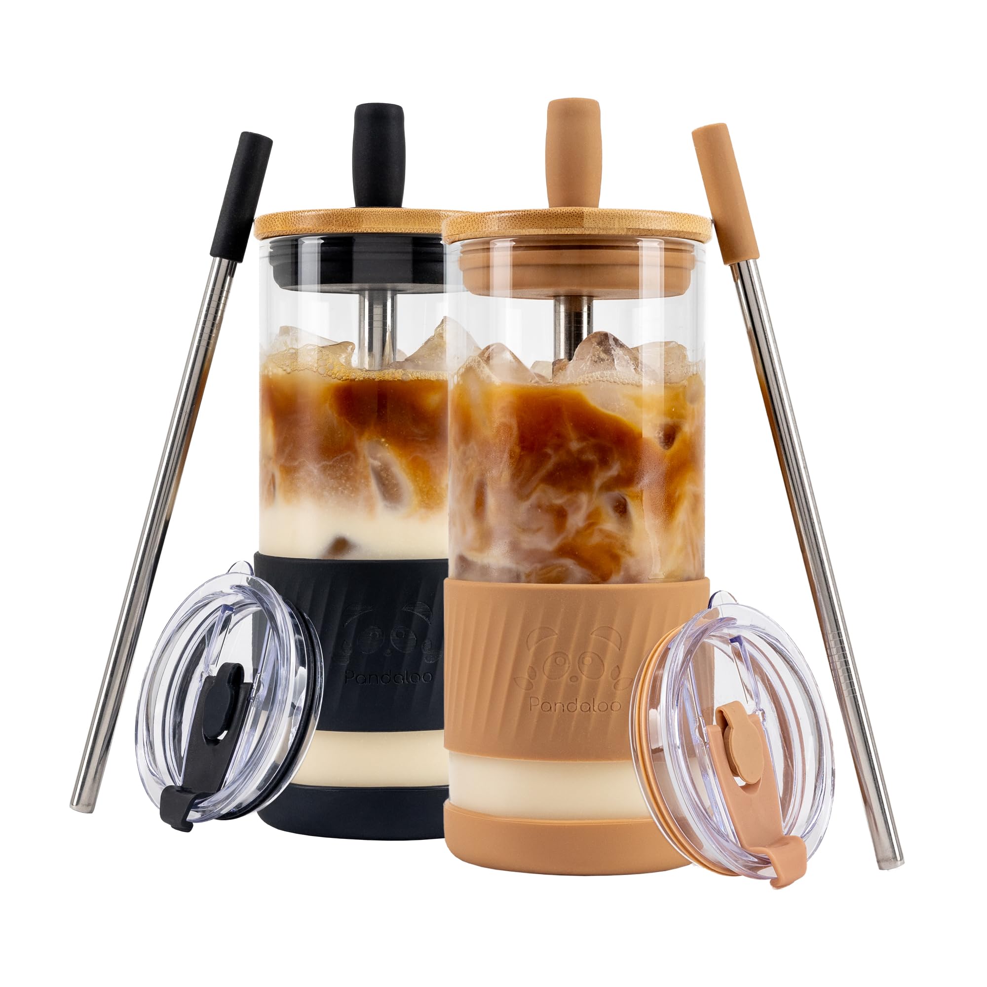 Vaso de vidrio Pandaloo con tapas y pajitas, ideal para café helado.