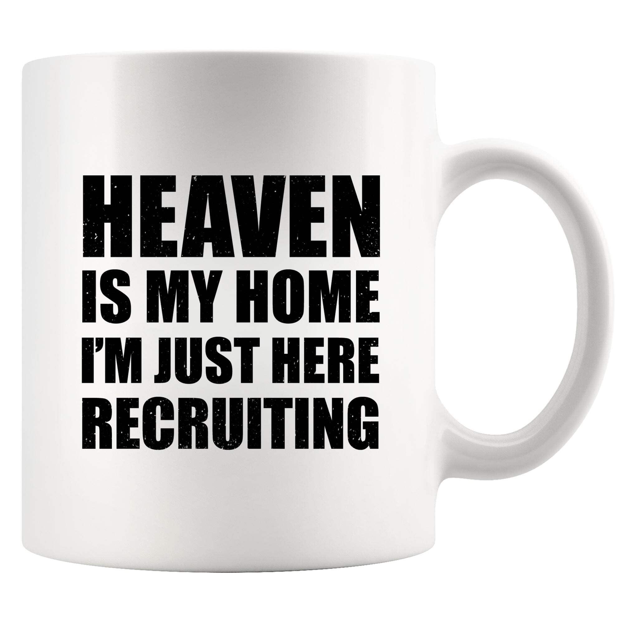 Panvola El Cielo Es Mi Hogar: taza frontal, ideal para empezar el día con humor y fe.
