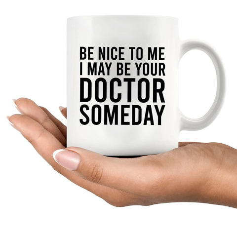 Panvola taza con frase motivadora para futuros médicos.