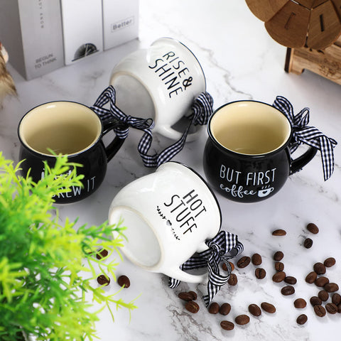 Decoración de mesa con tazas Patelai para un ambiente cálido.