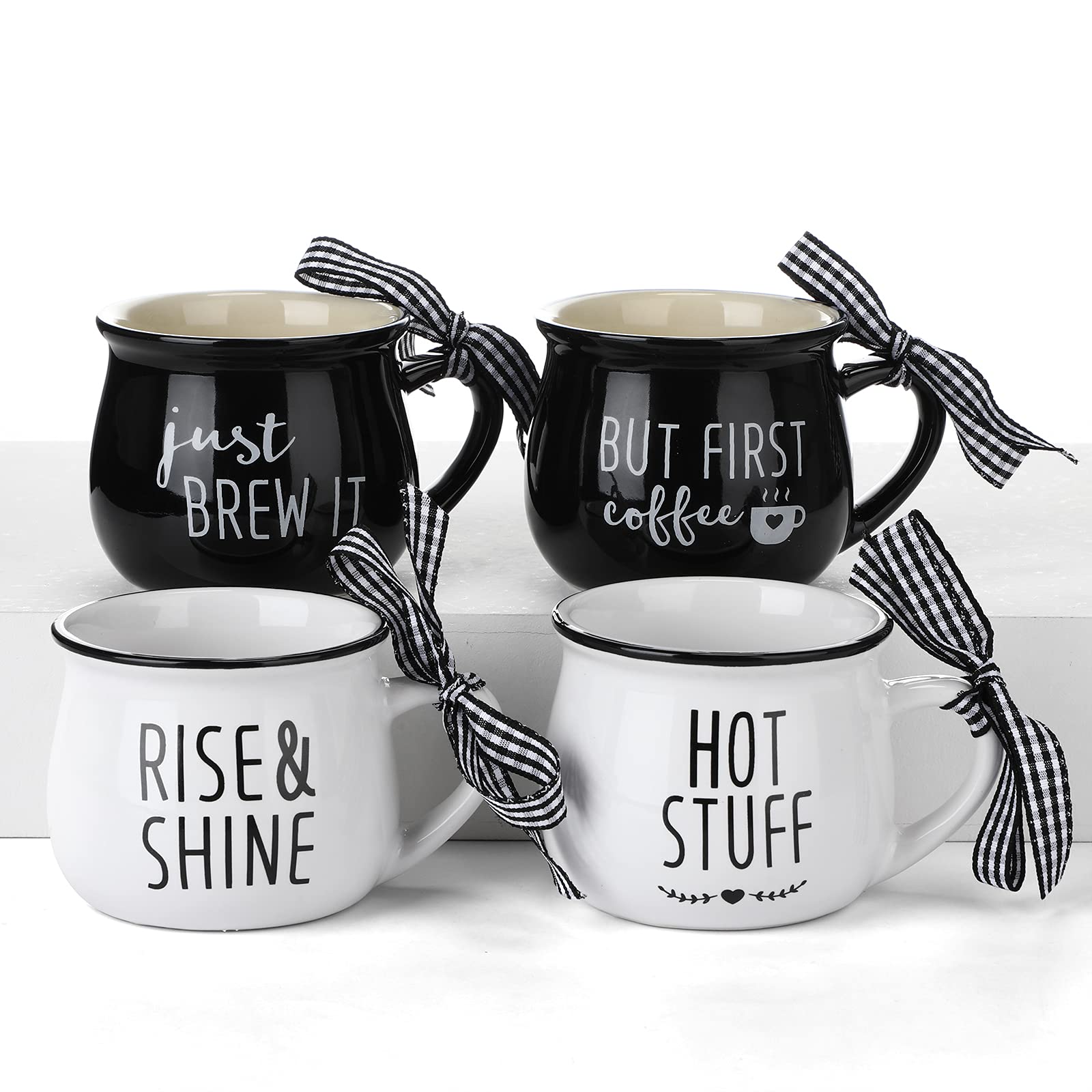 Tazas con asa para mayor comodidad al beber.
