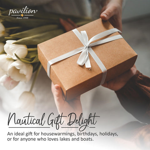 Pavilion Gift Company diseño propio con tema de lago para la mesa.