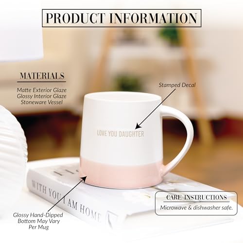 Taza Pavilion Gift Company detalle rosado realzando diseño moderno