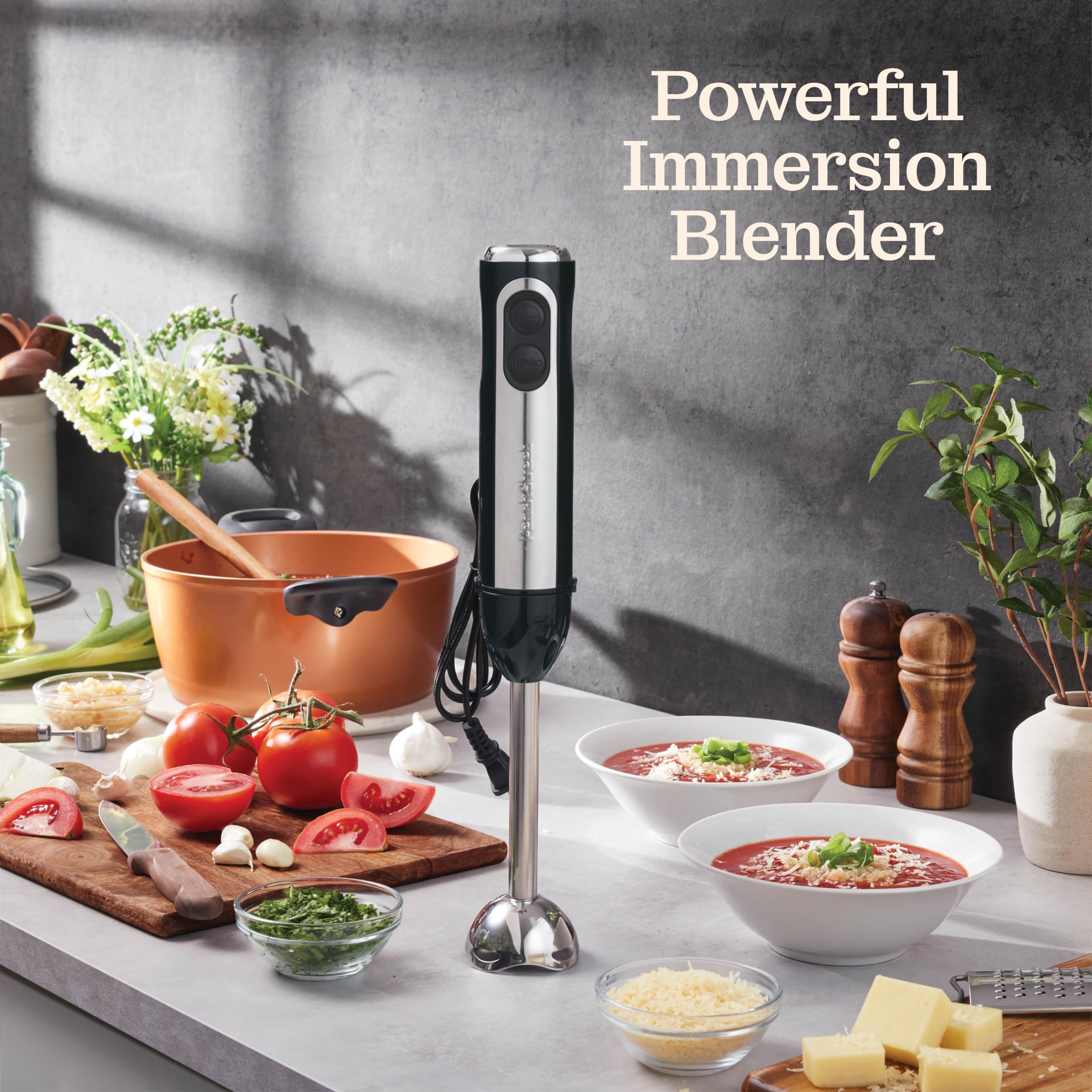 Peach Street licuadora con modo TURBO para mezclar ingredientes duros rápidamente.