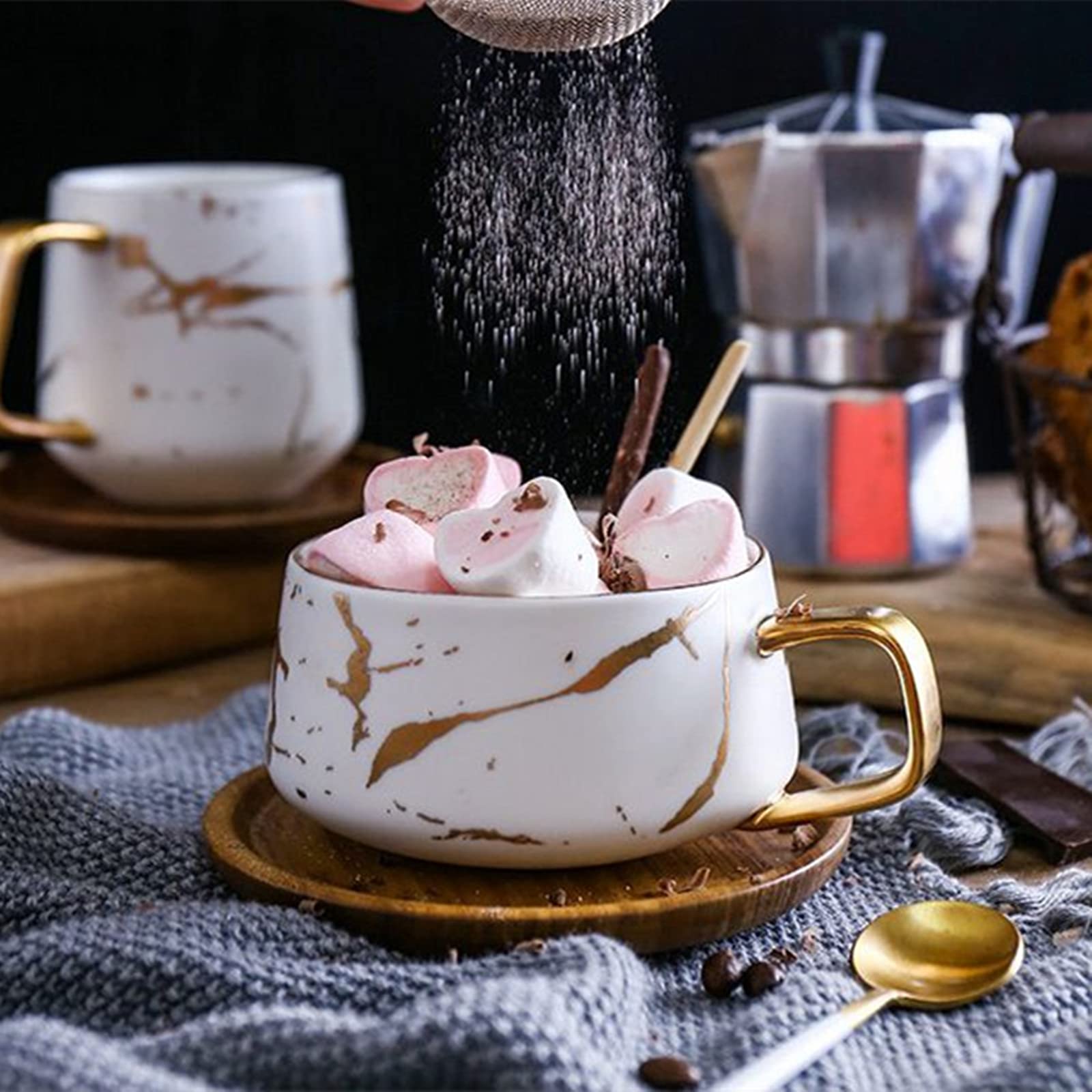 Peohud taza marble negra con asa dorada, diseño sofisticado