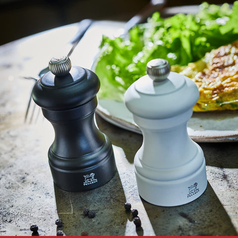 Molinillos Peugeot de abedul, diseño clásico y sostenible para molienda precisa en la cocina