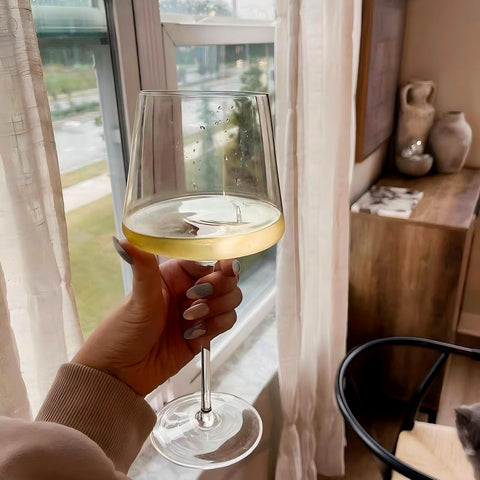 Physkoa vaso vino cuadrado estilo italiano para degustación y brindis.