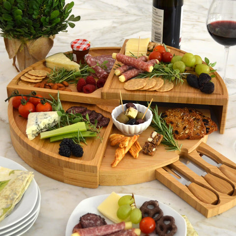 Tabla Picnic at Ascot abierta a 18 pulgadas para servir aperitivos
