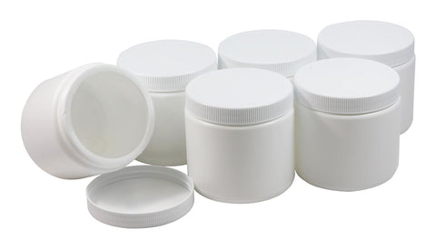 Contenedores Pinnacle Mercantile con tapa roscada y sello interior para almacenamiento seguro de alimentos.