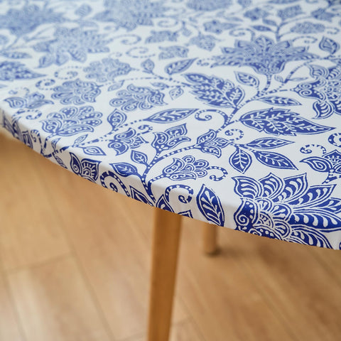 Pioggia cubierta para mesa ovalada de vinilo impermeable ideal para uso diario.