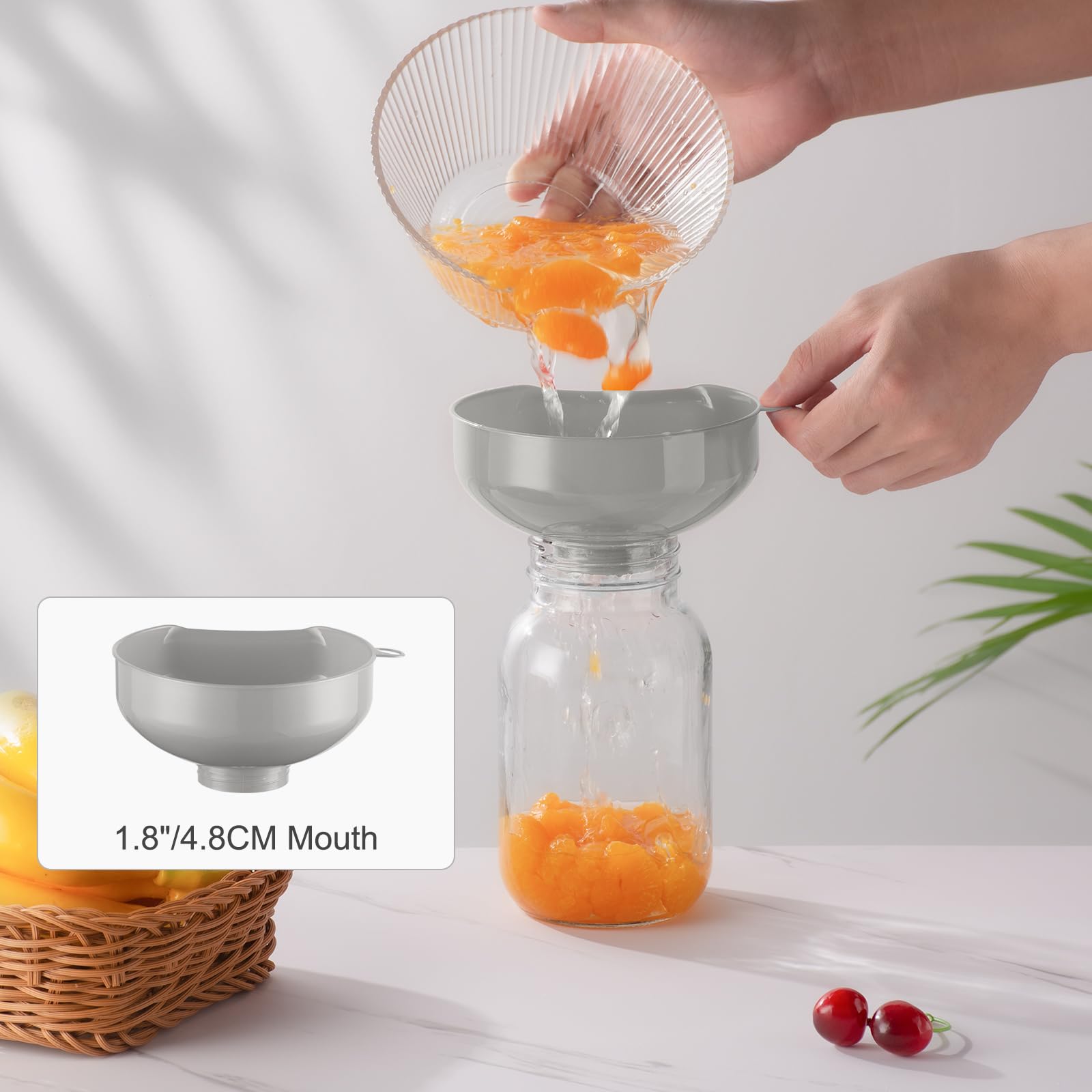 Embudo Pisol con diseño giratorio para envasar conservas sin goteo.