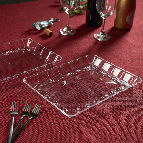 Bandejas para fiesta Plasticpro perfectas para mostrar aperitivos y postres.