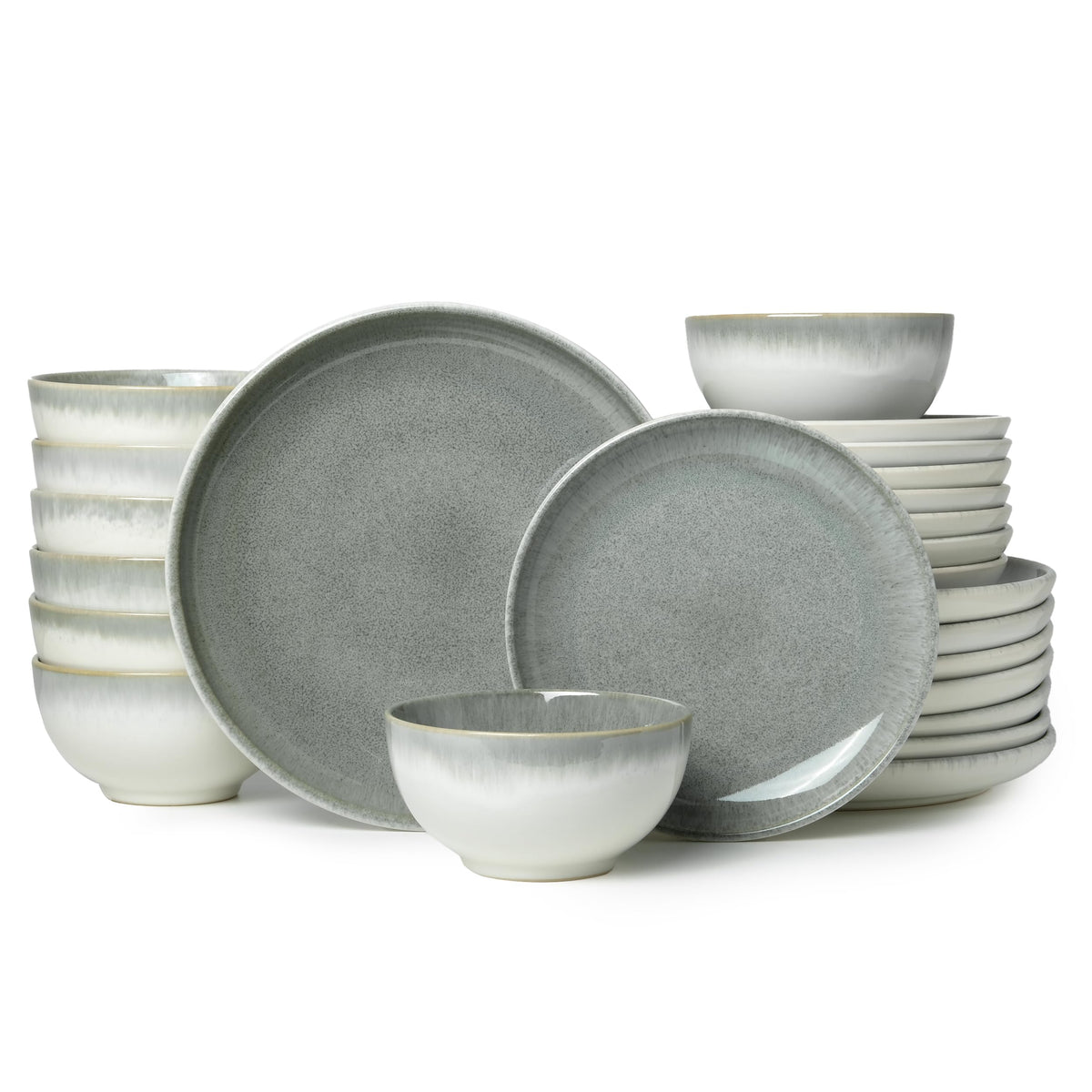 Pokini platos-principales verde degradado, ideales para comidas familiares.