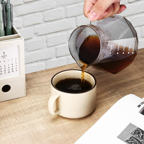 Polydremio diseño elegante para una experiencia de café artesanal.