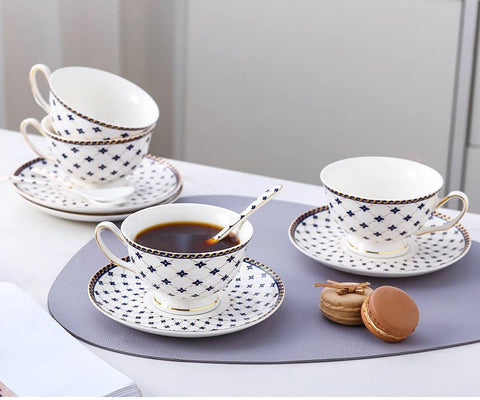 Porlien Cucharita de café Seis pulgadas para bebidas calientes.