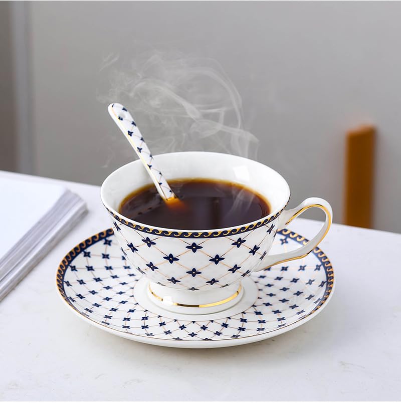 Porlien Platillo de té Estrellas Doradas que complementa la taza.