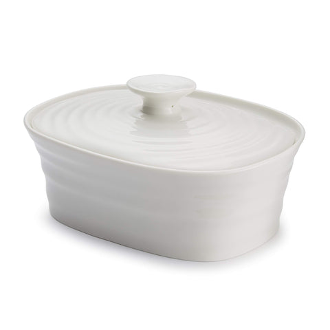 Detalle de la tapa blanca del mantequero Portmeirion; diseño elegante para la mesa