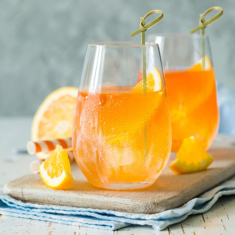 Uso fácil de palillos Potchen para snacks y aperitivos.