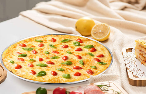 P&P CHEF: bandeja para pizza con acabado cepillado, fácil de limpiar.