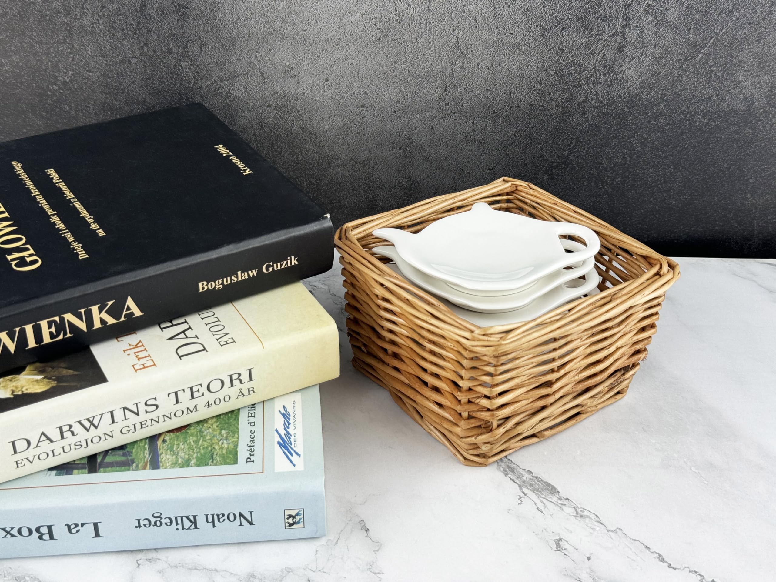 PRECITIME porcelana de hueso blanca, duradera e higiénica para uso diario.