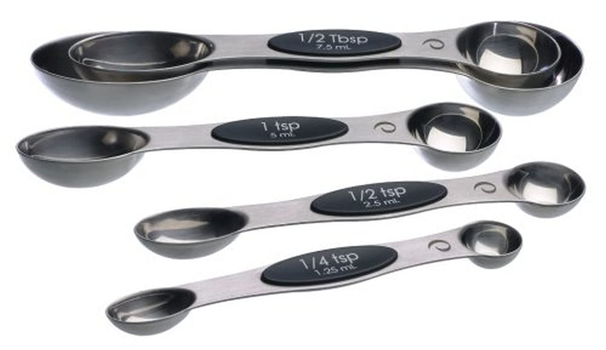 Cucharas de medición PrepWorks magnéticas para mantener juntas las piezas.