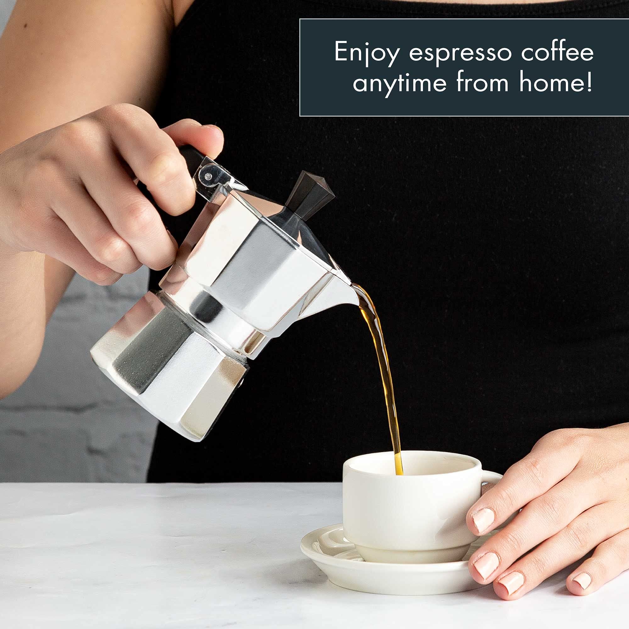 Primula Classic cafetera estufa: aluminio fundido para durabilidad y distribución uniforme del calor.