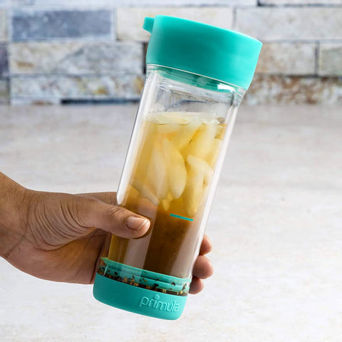 Primula uso versátil: infusor de agua con frutas para viajes.