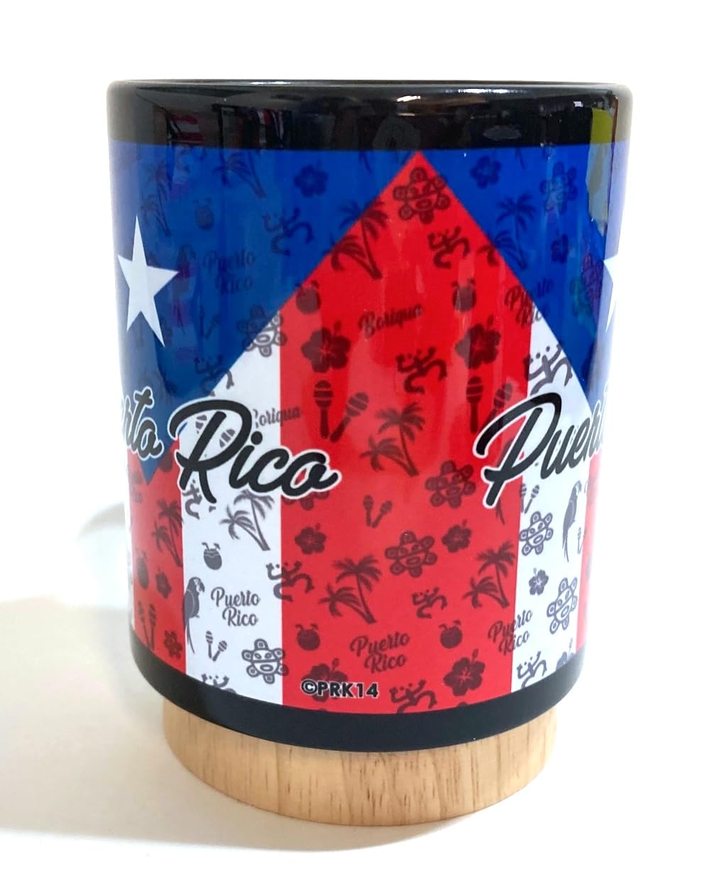 PRK 14, mango ergonómico para un agarre cómodo al beber café.
