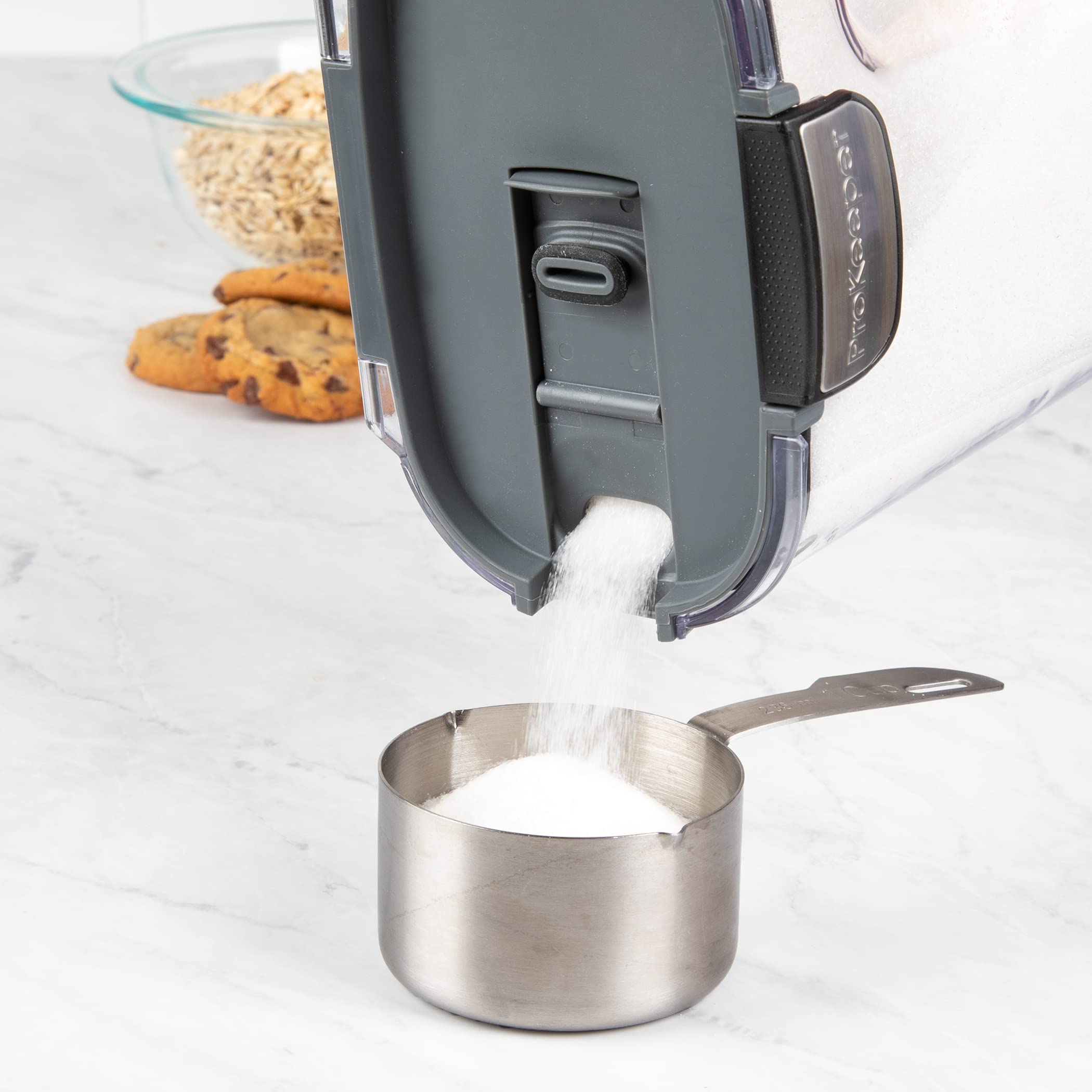 Progressive ProKeeper: tapa plegable para verter con facilidad