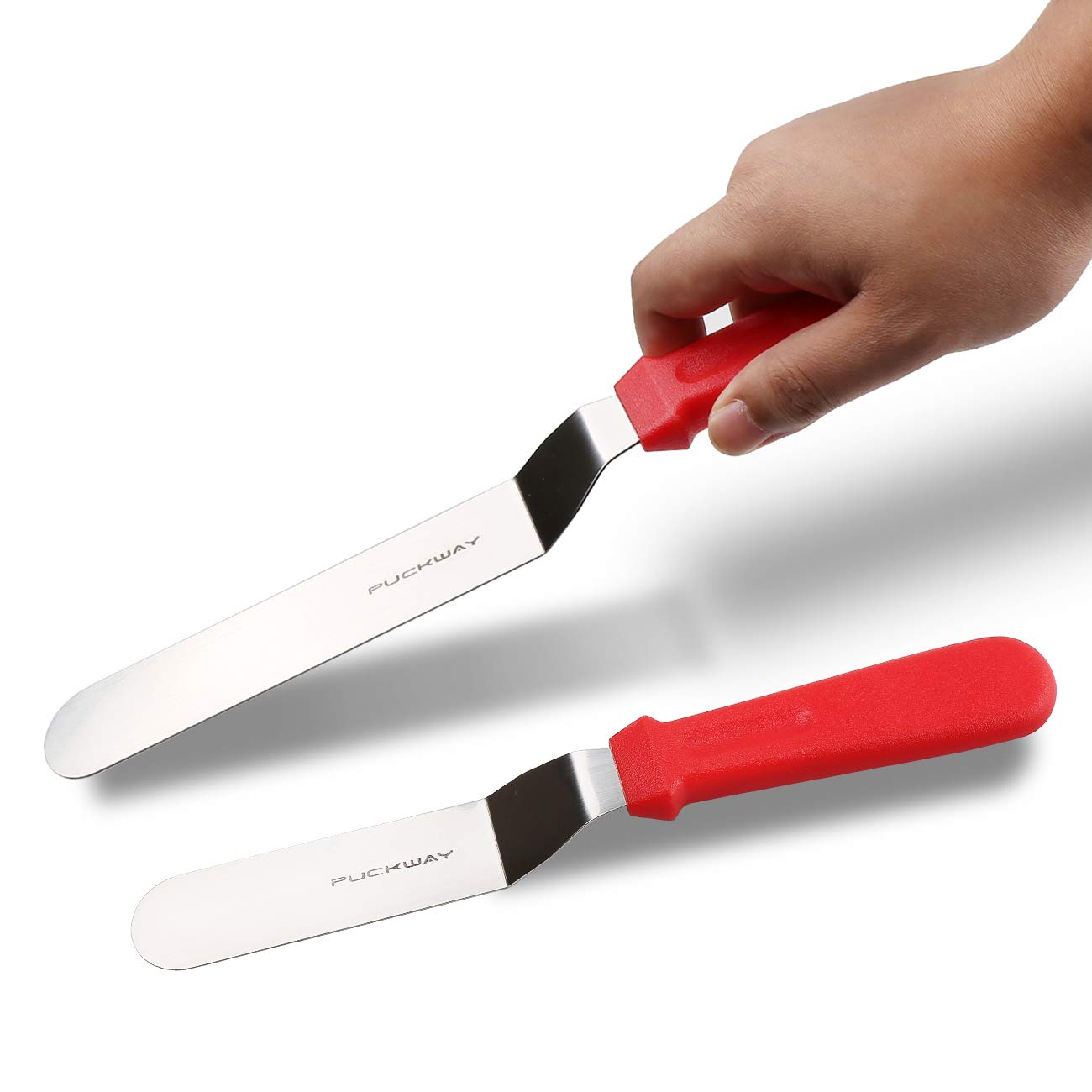 PUCKWAY espátula offset rojo mango texturizado ofrece agarre cómodo durante decoraciones.