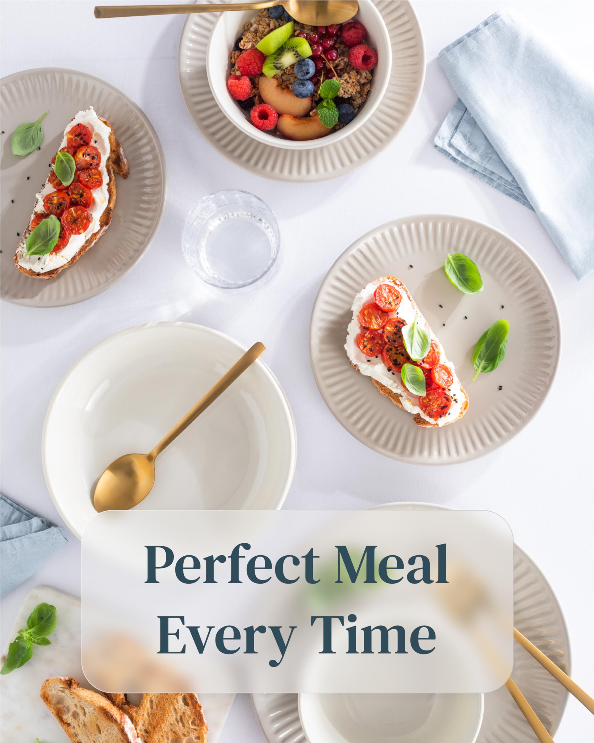 Pure Living: platos de postre con ribetes para terminar la comida