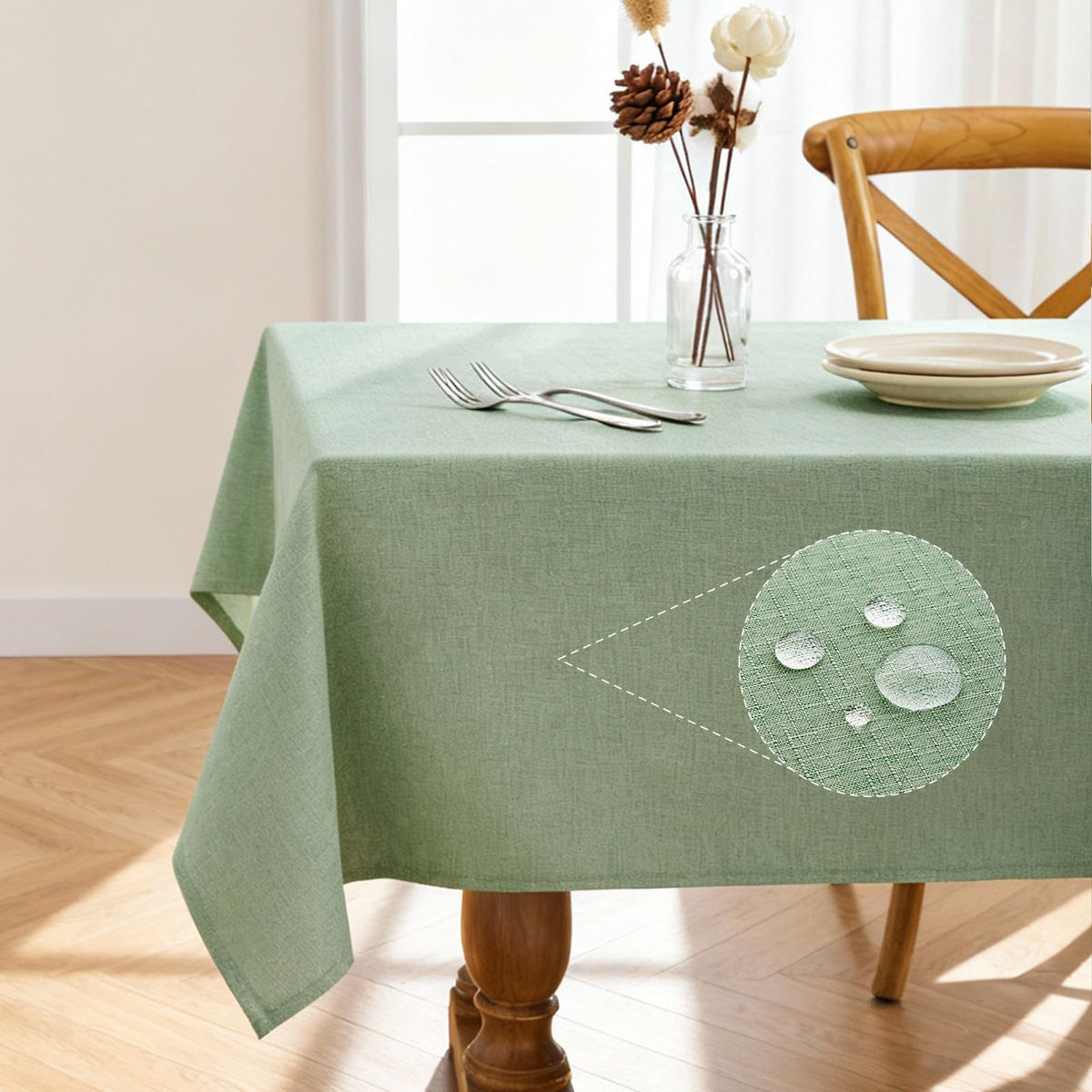 Mantel Pureegg rectangular impermeable protegiendo la mesa con elegancia