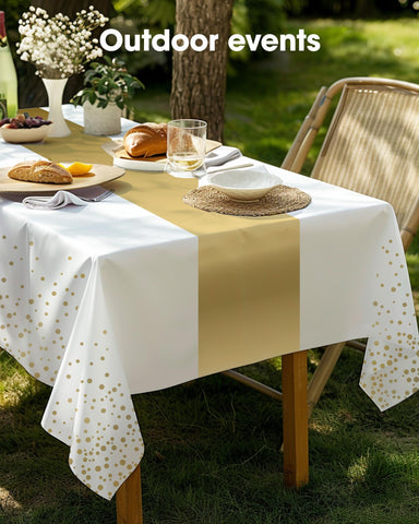 Protección de superficies con mantel impermeable Pureegg, evita manchas.