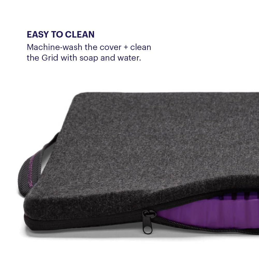 Base antideslizante mantiene el cojin Purple Royal en su sitio.