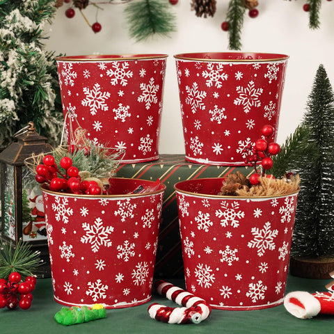 Putuo Decor: textura relieve exterior en cubos navideños galvanizados para un toque festivo.