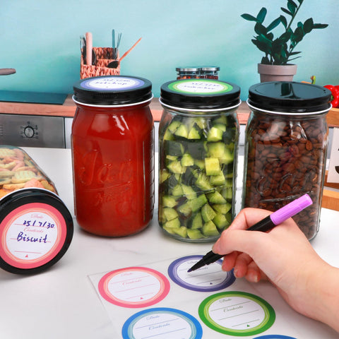 Preparación de comidas con frascos QAPPDA para porciones listas para comer.