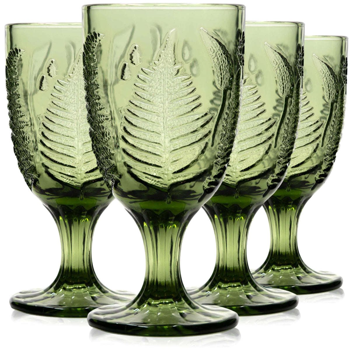 QELVIO copas de vidrio verde, vista frontal; color auténtico para cenas elegantes.