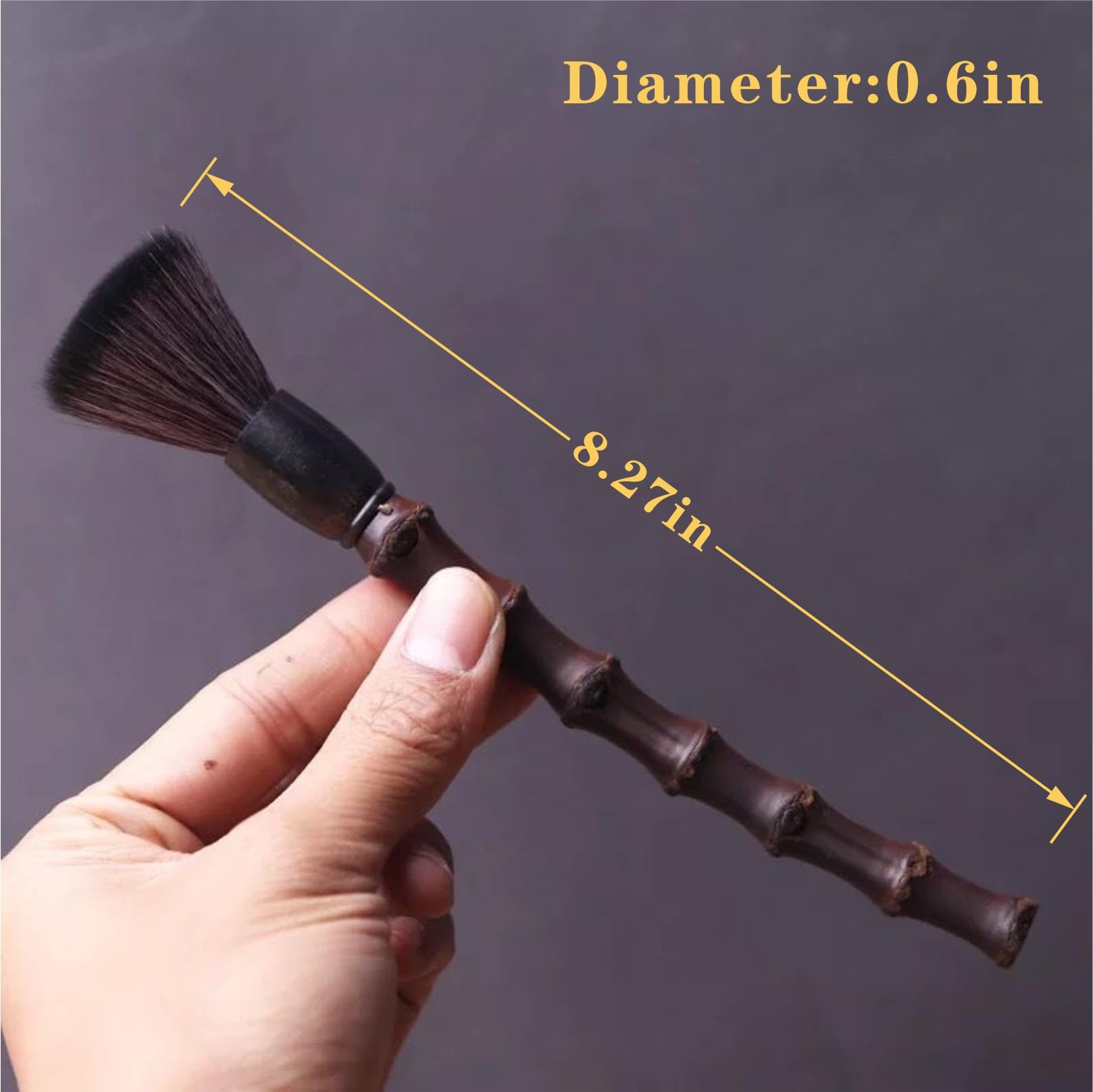 Uso diario con diseño ergonómico que favorece el vertido suave.