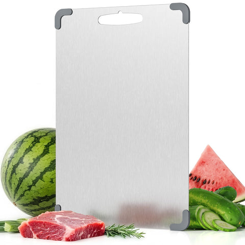 Tabla de corte titanio dos caras para preparación rápida y segura.
