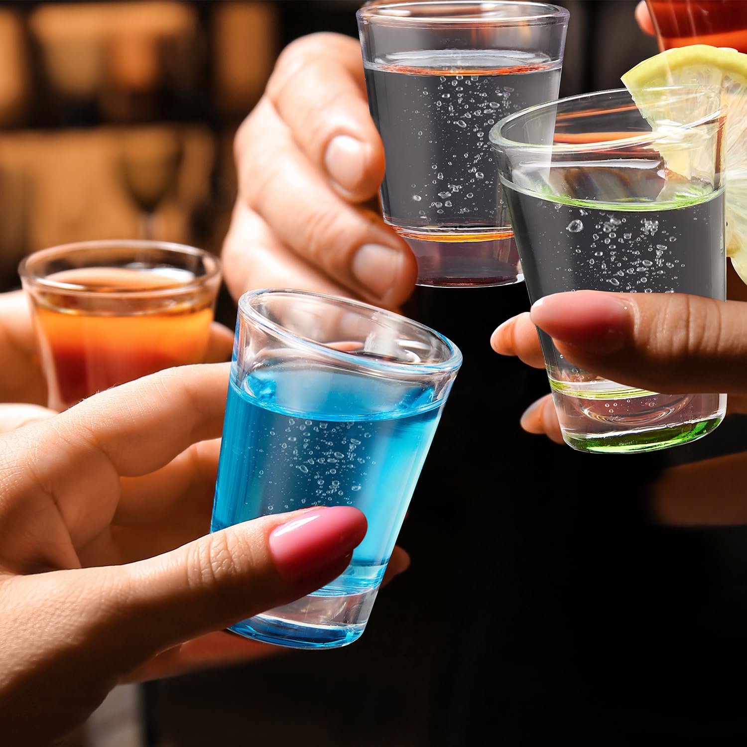 Qipecedm set seis chupitos para bar en casa decoraciones festivas.
