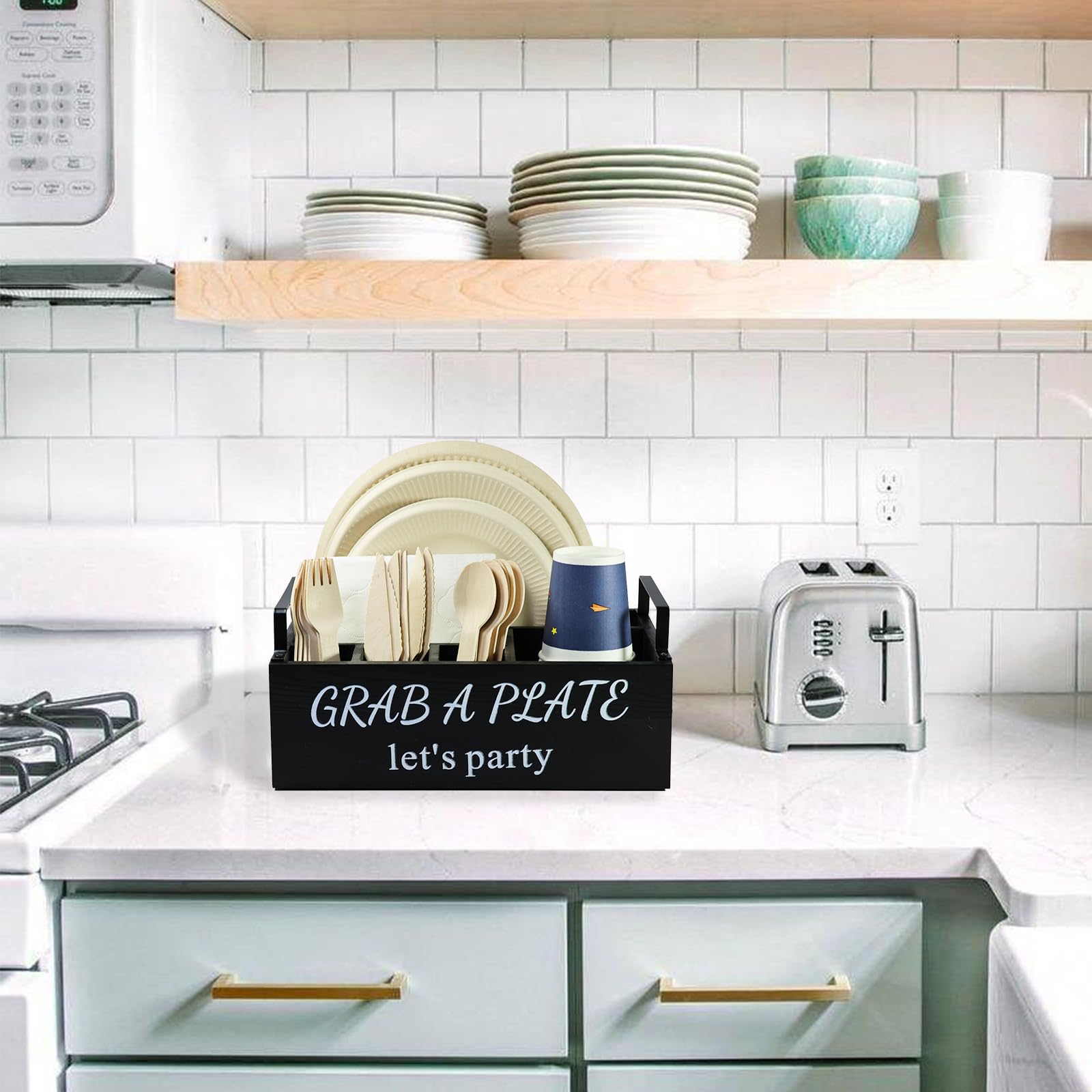 QUALLON portaplato con asas metálicas facilita el traslado entre cocina y comedor.