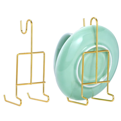 QWORK: soporte dorado para tazas en vitrina, organización con estilo
