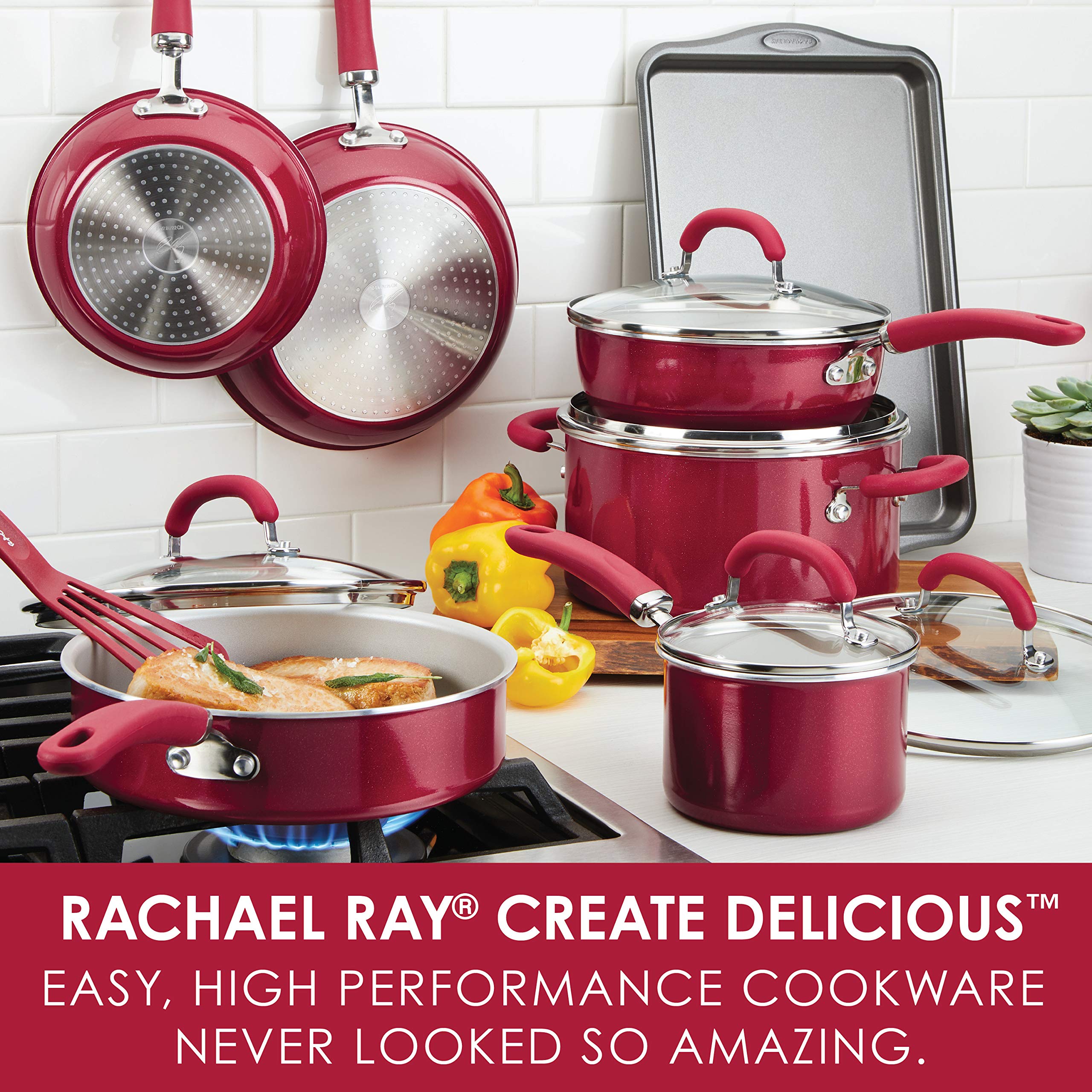 Rachael Ray Create Delicious cazo de 3 cuartos para guisos y salteados rápidos.