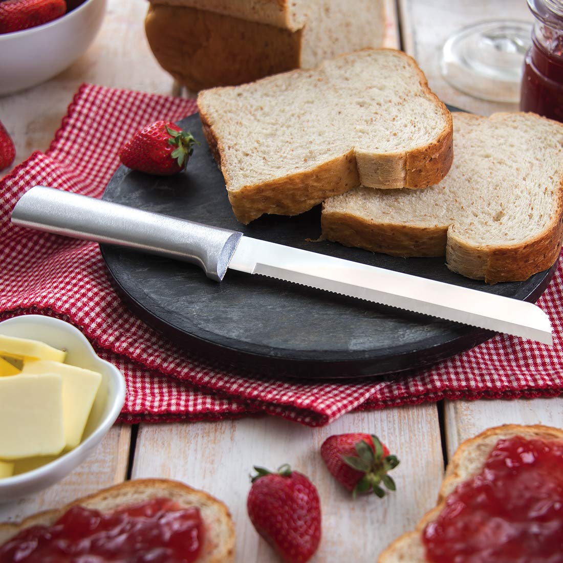 RADA para cortar verduras con control y seguridad en la cocina.
