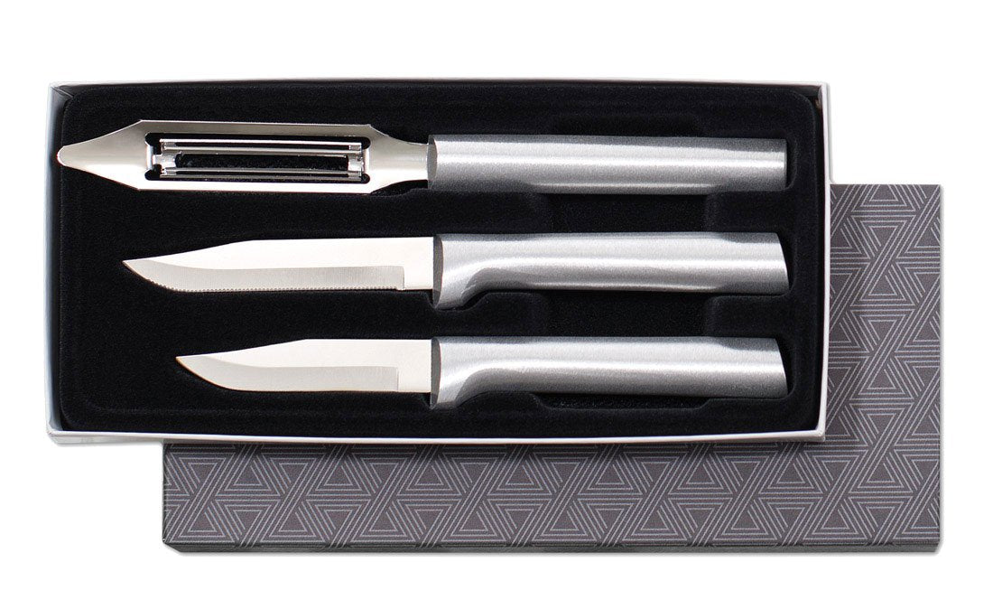 Conjunto básico de cuchillos Rada Cutlery, listo para cortar y pelar.