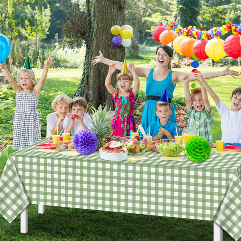 Mantel Ragnhild disponible en varios colores para complementar la temática del evento