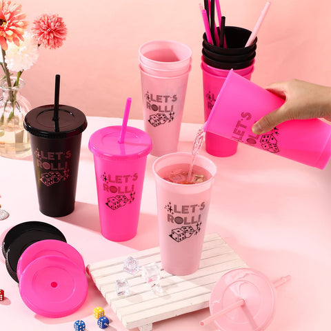 Diseño Bunco con dados y texto promocional mejora la ambientación.
